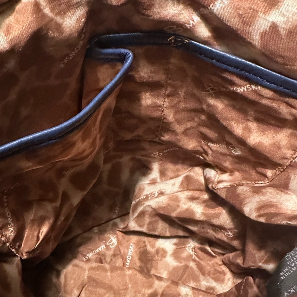B. Makowsky bucket bag leather blue/black - Picture 12 of 13